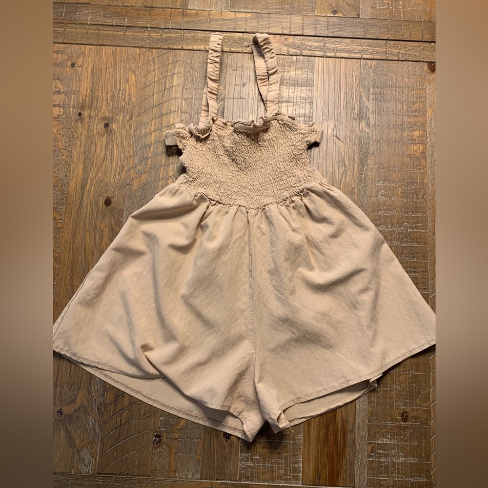 LA Hearts Cream Colored Romper Size Small